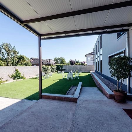 Albergue Santiago 15 Monforte Monforte De Lemos Ngoại thất bức ảnh