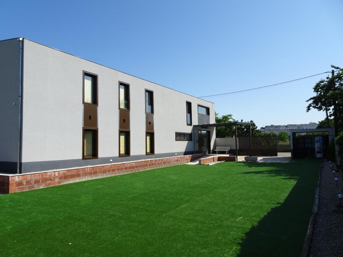 Albergue Santiago 15 Monforte Monforte De Lemos Ngoại thất bức ảnh
